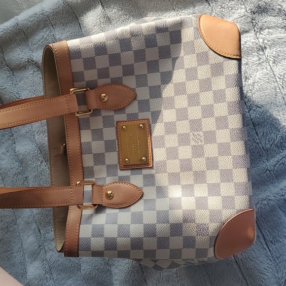 LV Hampstead Tote - Picture 17 of 17